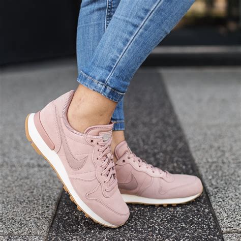 nike schuhe beige rosa|nike sneakers damen.